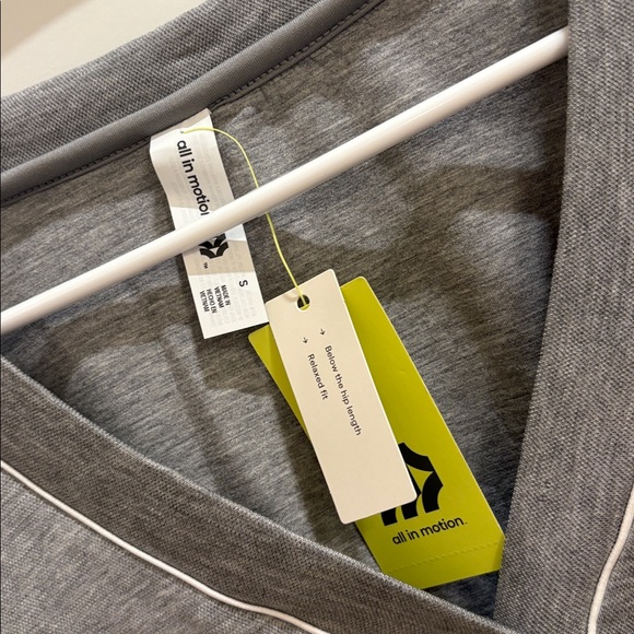 ✨NWT~All In Motion Cardigan✨ - Picture 3 of 5